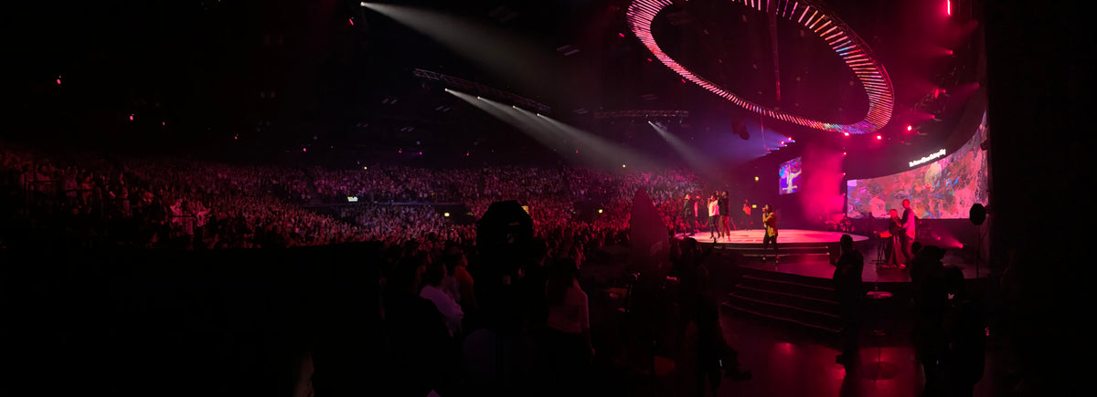 LiveGear production — arena show, full house